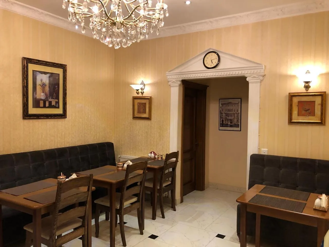 Swan Hotel Баку 3*,  Азербайджан